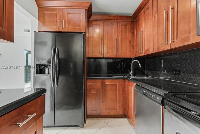 1625 SE 10th Ave 501, Fort Lauderdale, FL 33316