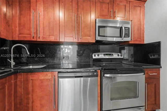 1625 SE 10th Ave 501, Fort Lauderdale, FL 33316