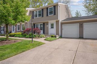 7396 S Chestnut Commons Drive, Mentor, OH 44060
