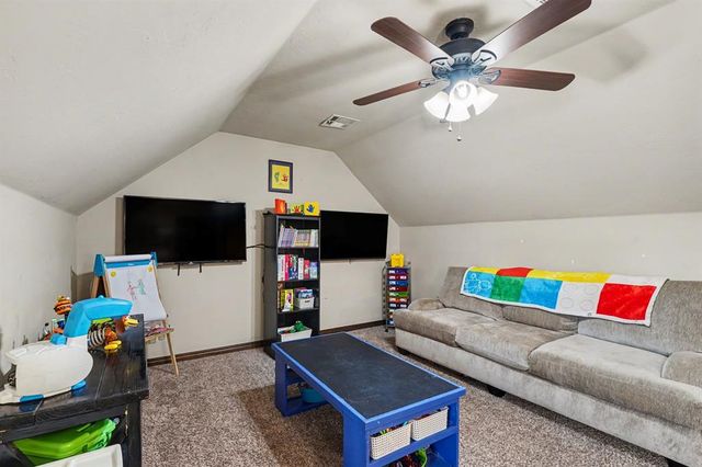 11920 SW 18th Street, Yukon, OK 73099