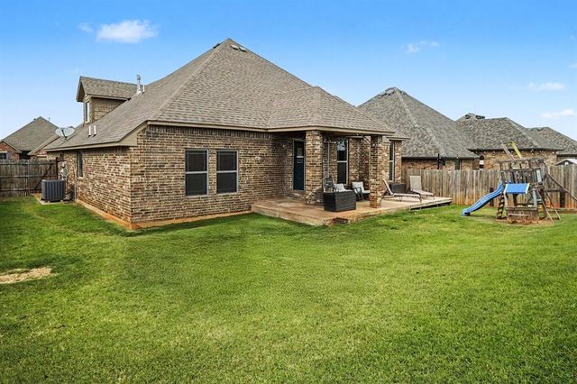 11920 SW 18th Street, Yukon, OK 73099