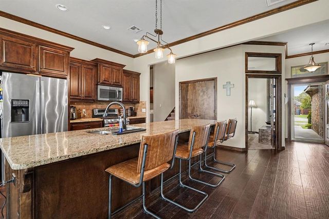 11920 SW 18th Street, Yukon, OK 73099