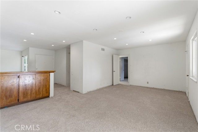 26136 Veva Way, Calabasas, CA 91302