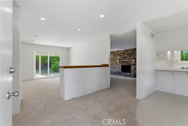 26136 Veva Way, Calabasas, CA 91302