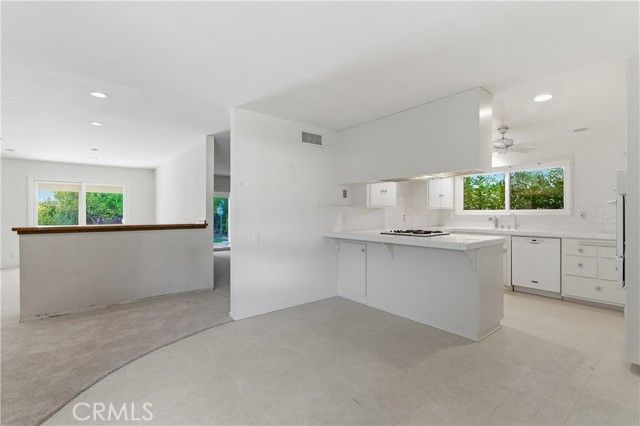 26136 Veva Way, Calabasas, CA 91302