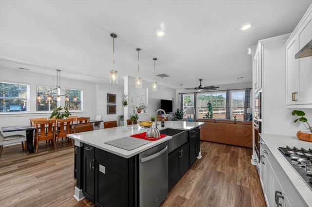 6128 Highway 165, Ravenel, SC 29470