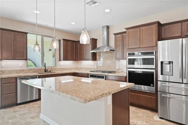 34282 Kensington, Murrieta, CA 92563