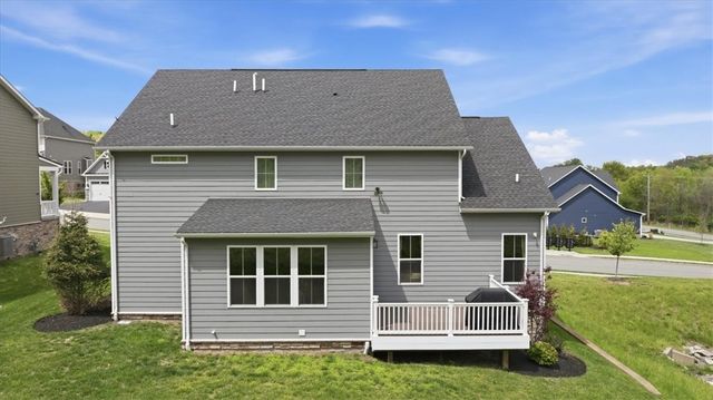 300 Crest Ln, Adams Twp, PA 16046