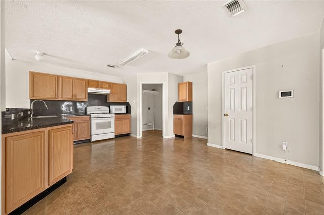 3602 Clayton Trace Trail, Houston, TX 77082
