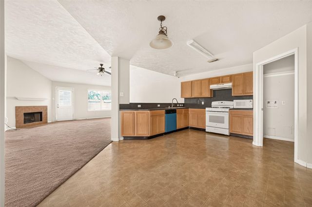 3602 Clayton Trace Trail, Houston, TX 77082