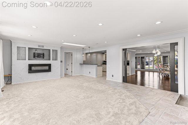 409 Crescent Drive, Dearborn, MI 48124