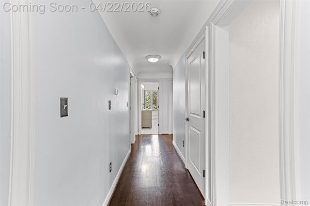 409 Crescent Drive, Dearborn, MI 48124