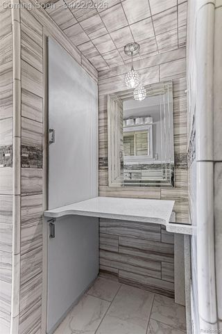 409 Crescent Drive, Dearborn, MI 48124
