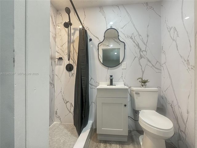 15400 SW 169th Ln Side, Miami, FL 33187