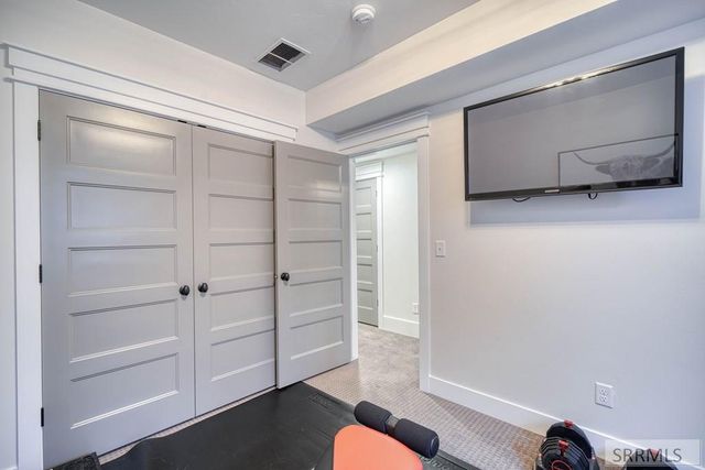 6353 E Tower Castle Loop, Ammon, ID 83406