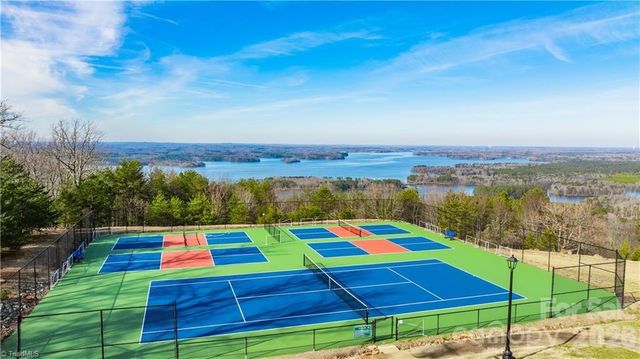 2066 Sierra Trace Road, Denton, NC 27239