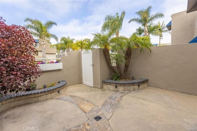 16084 Fame, Huntington Beach, CA 92649