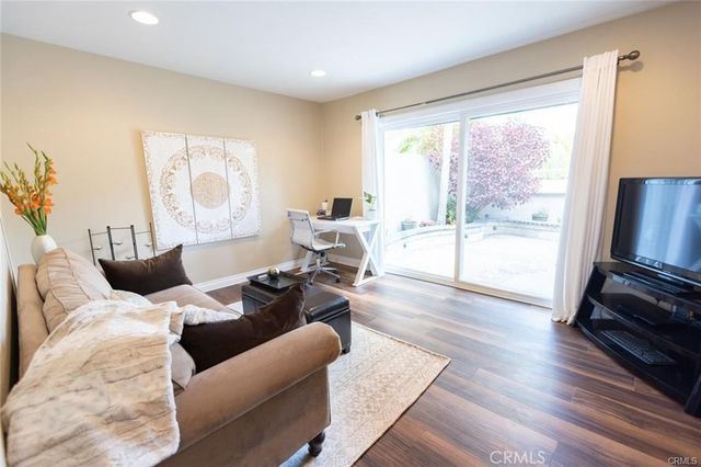 16084 Fame, Huntington Beach, CA 92649