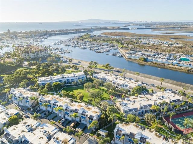 16084 Fame, Huntington Beach, CA 92649