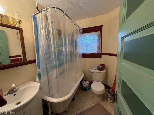 893 Maxwell Avenue, Millersburg, OH 44654