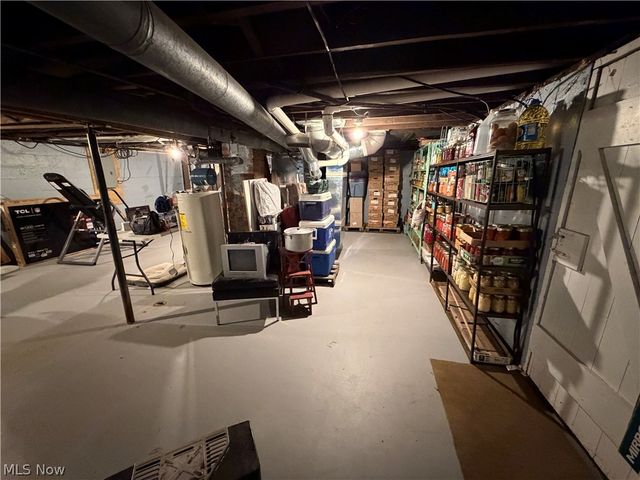 893 Maxwell Avenue, Millersburg, OH 44654