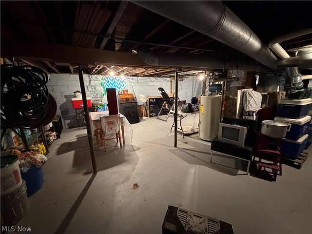 893 Maxwell Avenue, Millersburg, OH 44654