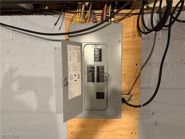 893 Maxwell Avenue, Millersburg, OH 44654