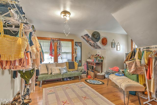 200 & 202 West Main Street, Mount Carmel, TN 37645