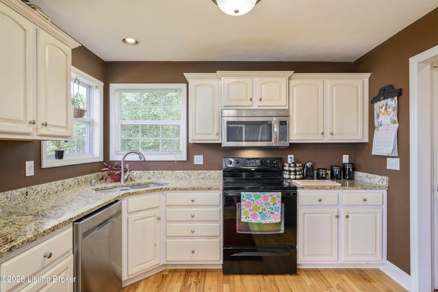 5015 Black Falcon Way, Shelbyville, KY 40065