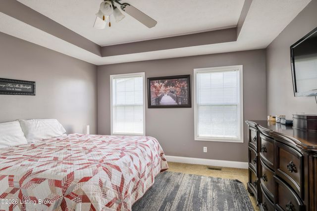 5015 Black Falcon Way, Shelbyville, KY 40065