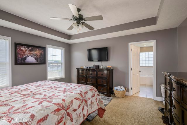 5015 Black Falcon Way, Shelbyville, KY 40065
