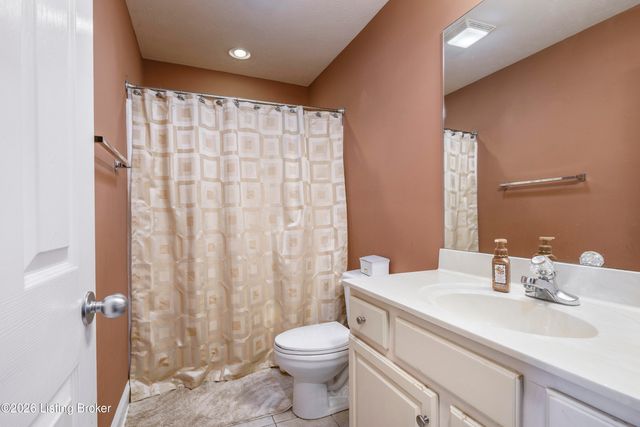 5015 Black Falcon Way, Shelbyville, KY 40065