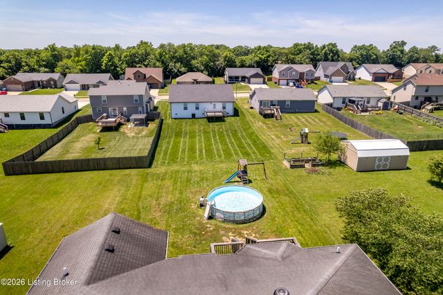 5015 Black Falcon Way, Shelbyville, KY 40065