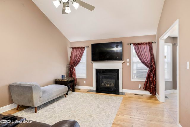 5015 Black Falcon Way, Shelbyville, KY 40065