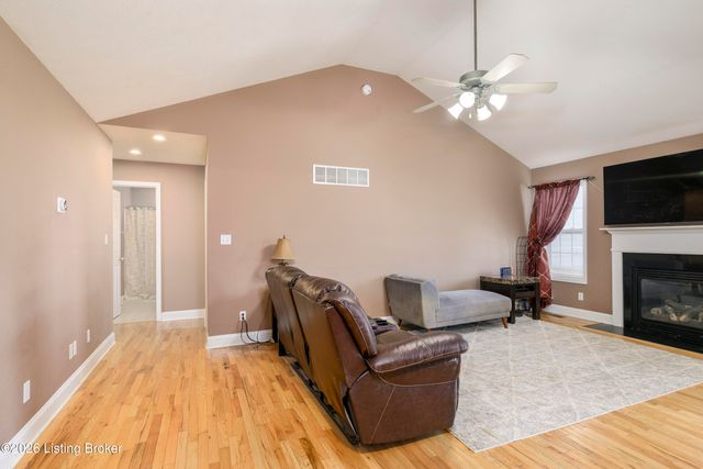 5015 Black Falcon Way, Shelbyville, KY 40065