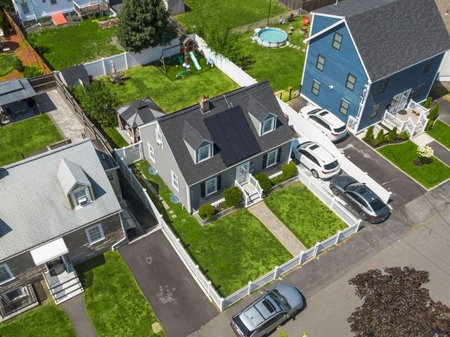 176 Gore Rd, Revere, MA 02151