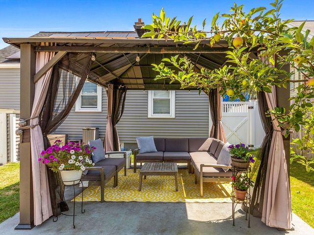176 Gore Rd, Revere, MA 02151