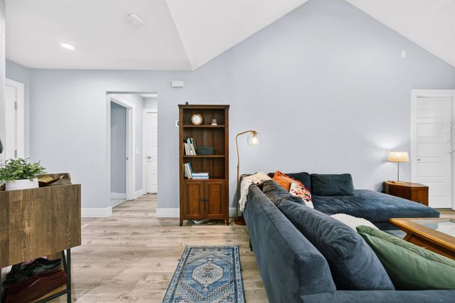 3202 Rockhurst LN, Austin, TX 78723