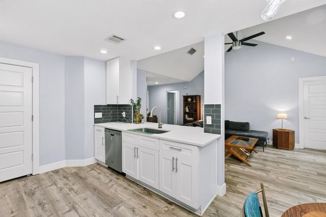 3202 Rockhurst LN, Austin, TX 78723