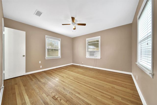 316 English Street, Houston, TX 77009