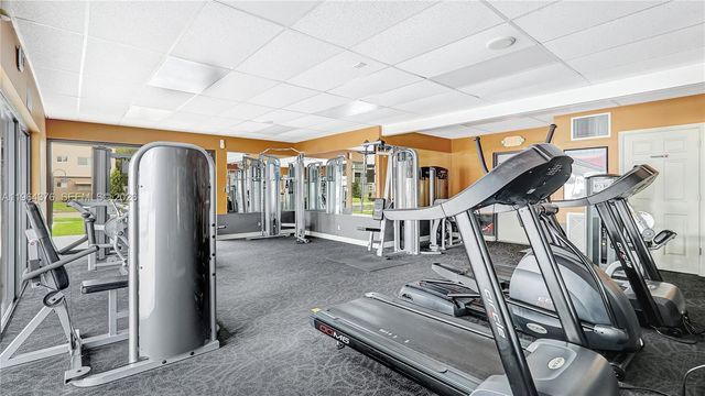 1101 Hillcrest Ct 103, Hollywood, FL 33021