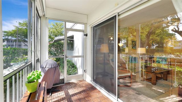 1101 Hillcrest Ct 103, Hollywood, FL 33021