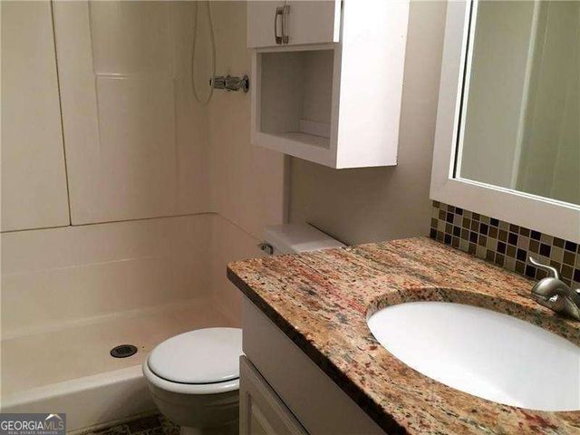 6859 Lakeview Lane, Doraville, GA 30360