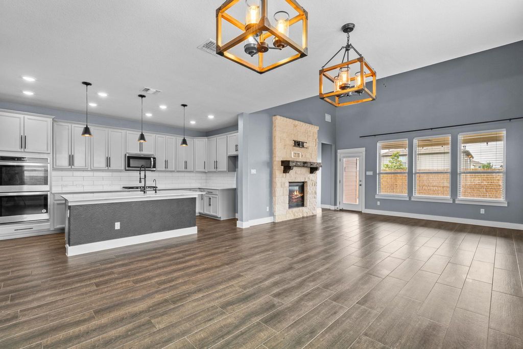 525 Compania CV, Liberty Hill, TX 78642