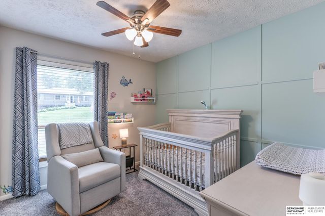 904 S 153 Street, Omaha, NE 68154