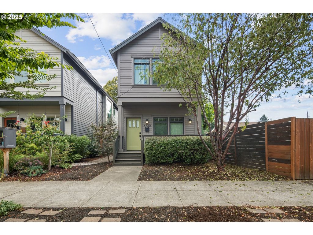 4720 N COMMERCIAL Ave, Portland, OR 97217