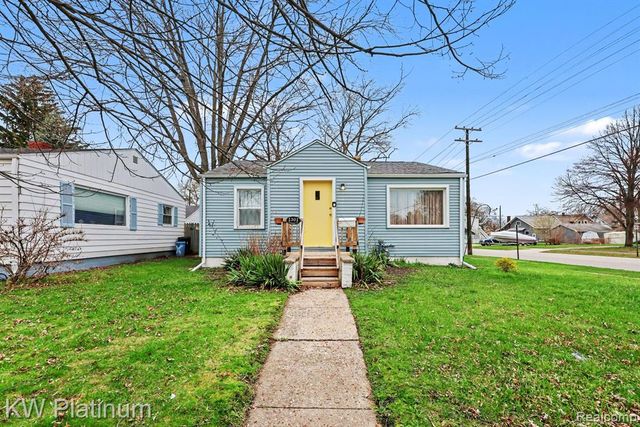 1301 Bancroft Street, Port Huron, MI 48060