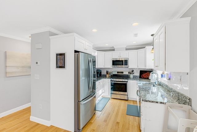 1400 Gorham St 42, Lowell, MA 01852