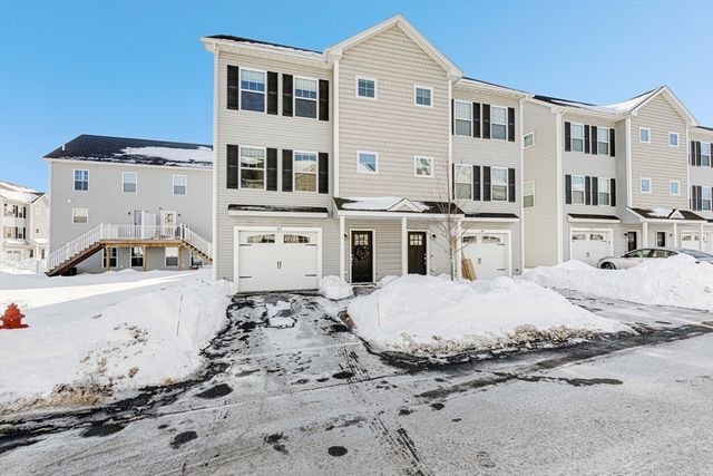 1400 Gorham St 42, Lowell, MA 01852