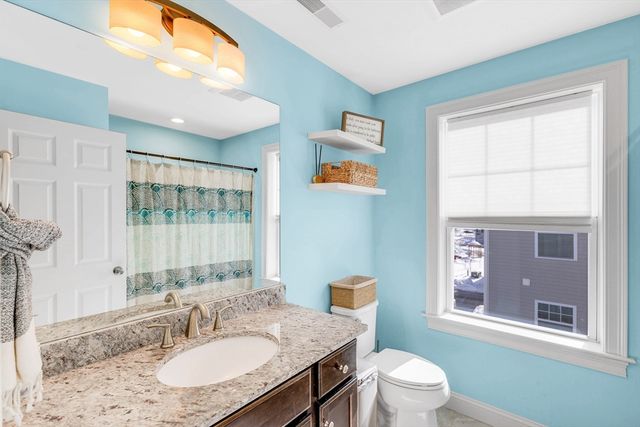 1400 Gorham St 42, Lowell, MA 01852
